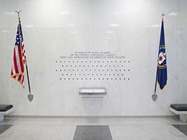 https://upload.wikimedia.org/wikipedia/commons/thumb/6/63/CIA_Memorial_Wall_-_Flickr_-_The_Central_Intelligence_Agency.jpg/300px-CIA_Memorial_Wall_-_Flickr_-_The_Central_Intelligence_Agency.jpg
